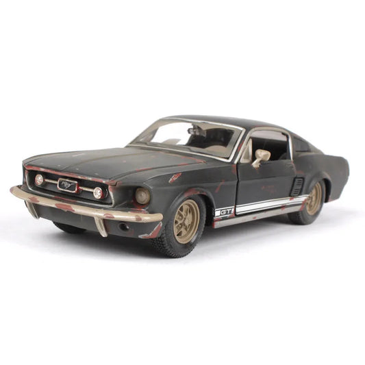 1:24 scale 1967 Ford Mustang GT collectible die-cast model car in retro sports car style, featuring detailed interior and exterior design  