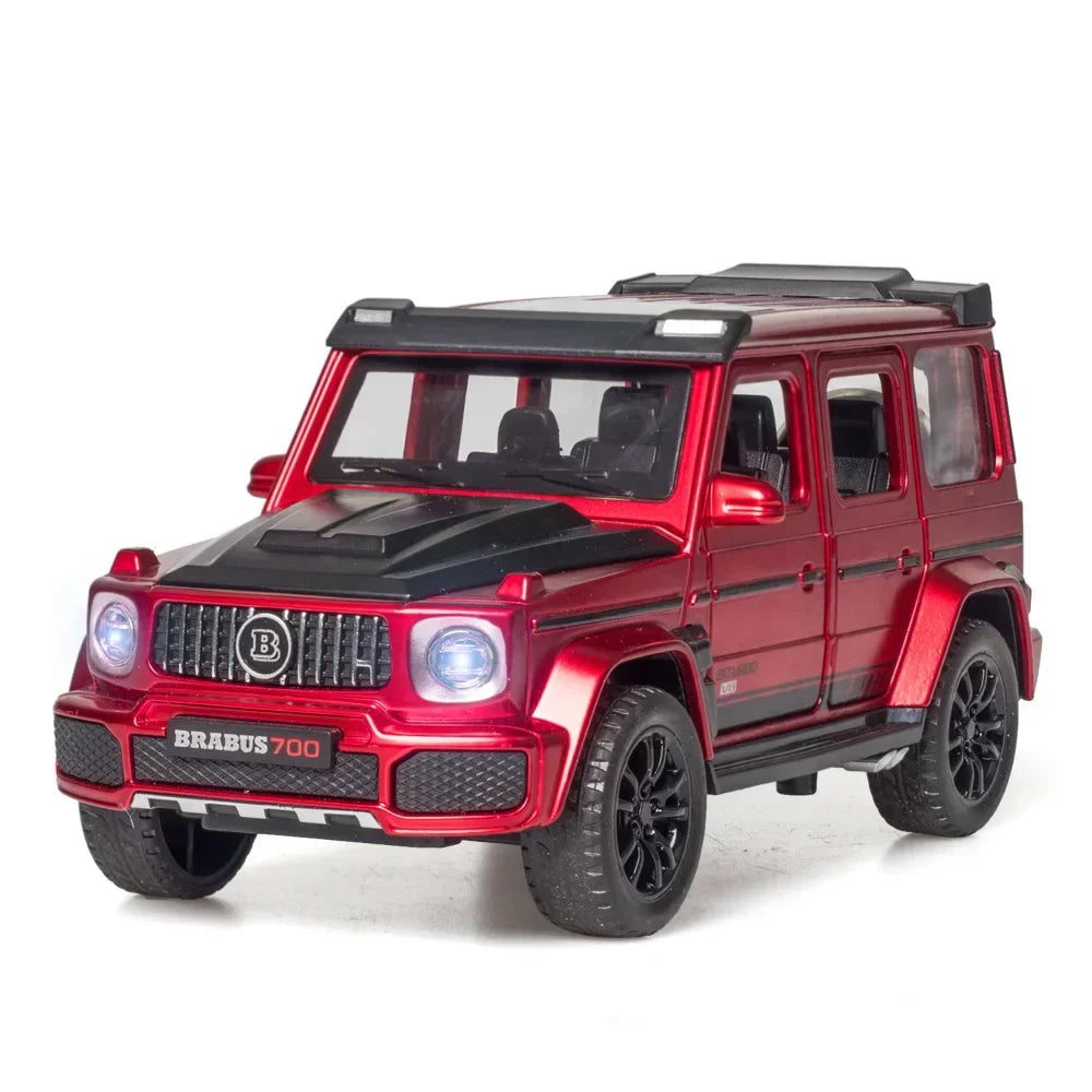 1/32 Mercedes-Benz G700 diecast SUV model featuring detailed design, off-road capability, and sound and light functions