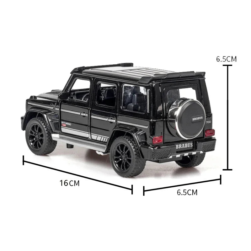 1/32 Mercedes-Benz G700 diecast SUV model featuring detailed design, off-road capability, and sound and light functions