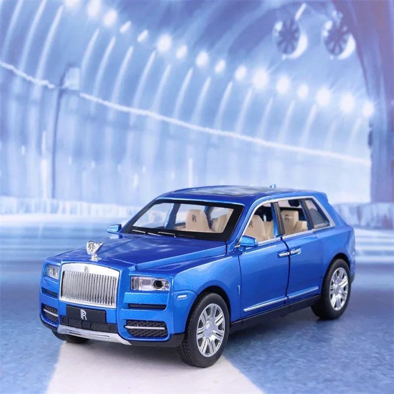 1:24 scale diecast model of a Rolls-Royce Cullinan SUV, featuring high simulation design with detailed metal alloy construction, sound and light effects, and pull-back action, perfect for collectors and luxury car enthusiasts.